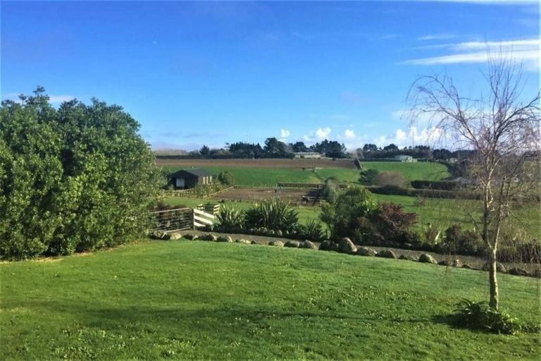 Photo of property in 369 Glenbrook Station Road, Glenbrook, Waiuku, 2681