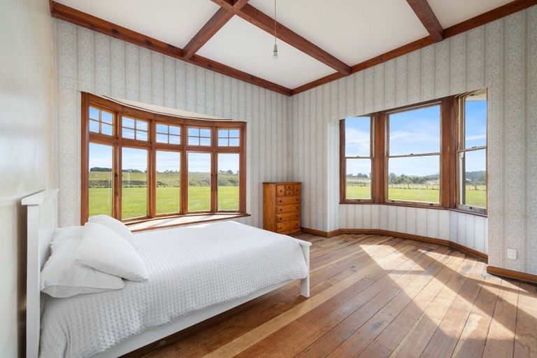 Photo of property in 40 Te Muna Road, Martinborough, 5784