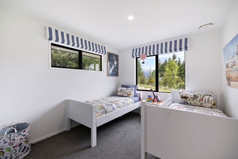 Photo of property in 86 Mountain View Road, Dalefield, Queenstown, 9371