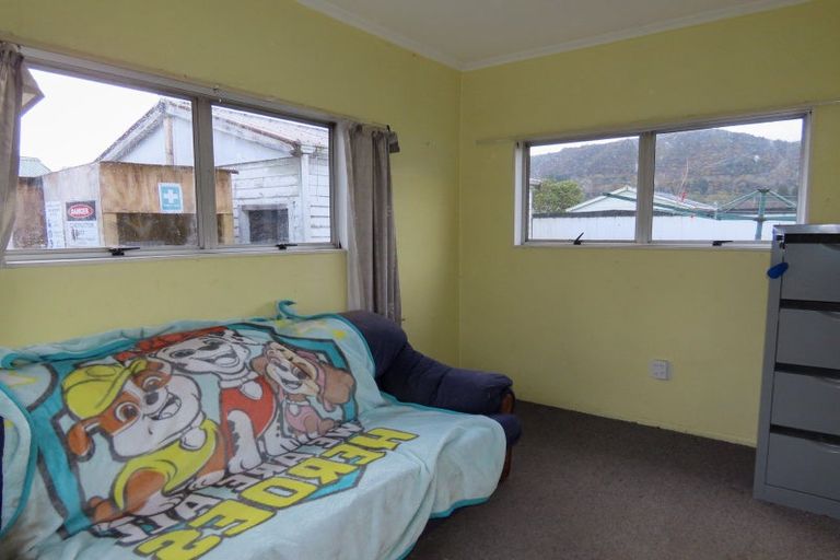 Photo of property in 82 Shiel Street, Reefton, 7830