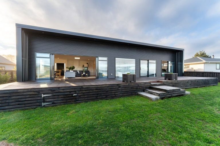 Photo of property in 10 Okahau Terrace, Warrington, 9471