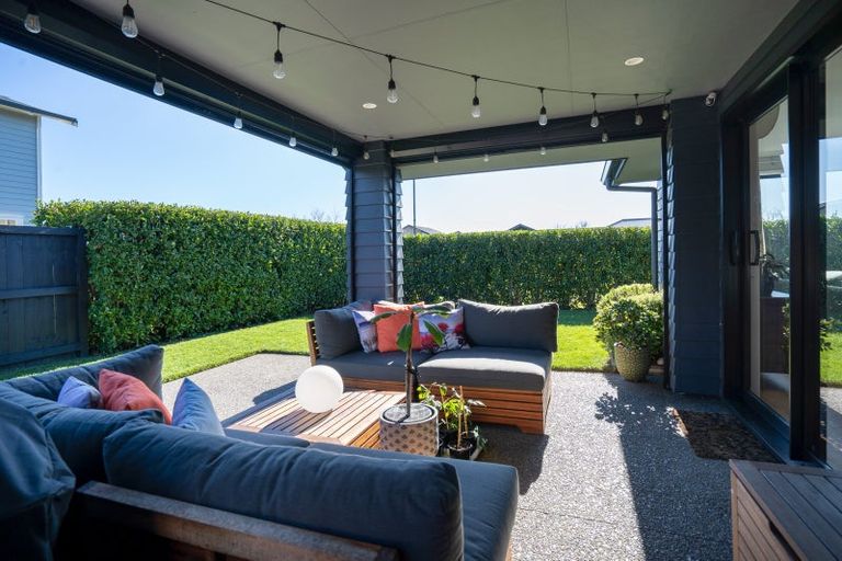 Photo of property in 33 Rose Leigh Drive, Cambridge, 3434