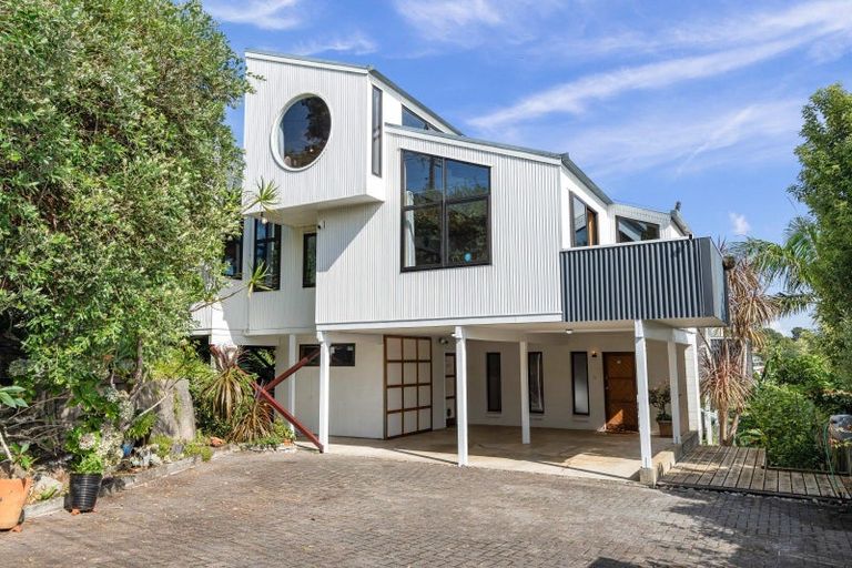 Photo of property in 11 Hill Street, Onerahi, Whangarei, 0110