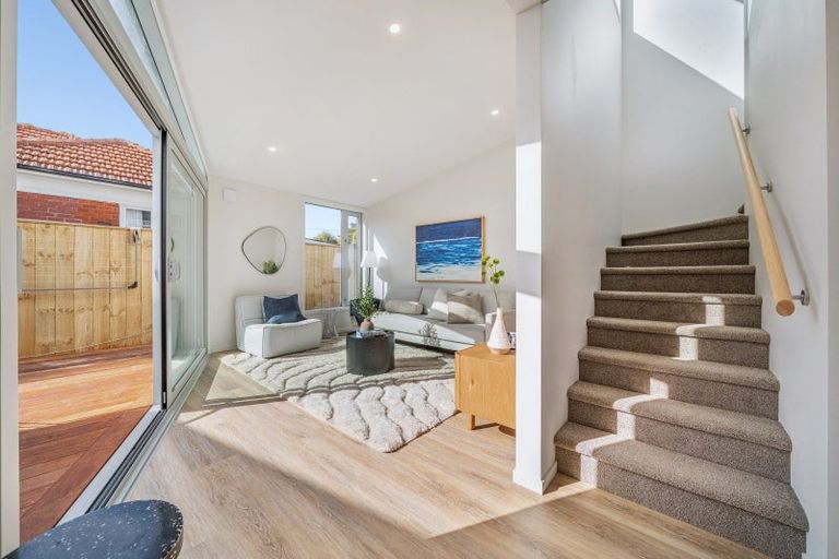 Photo of property in 11 Collingwood Street, Waterloo, Lower Hutt, 5011