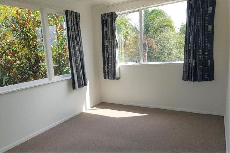 Photo of property in 1/10 Blease Street, New Lynn, Auckland, 0600