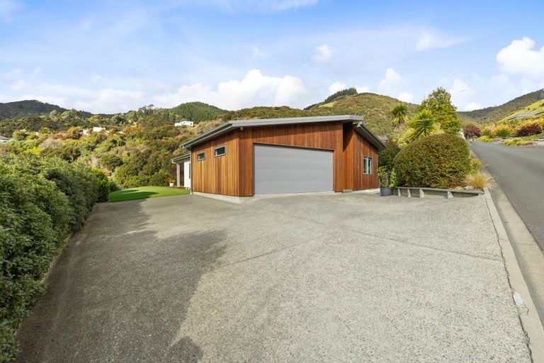 Photo of property in 5 Bristol Lane, Atawhai, Nelson, 7010
