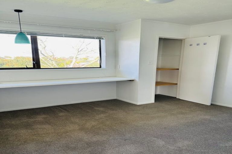 Photo of property in 13 Tatyana Place, Massey, Auckland, 0614
