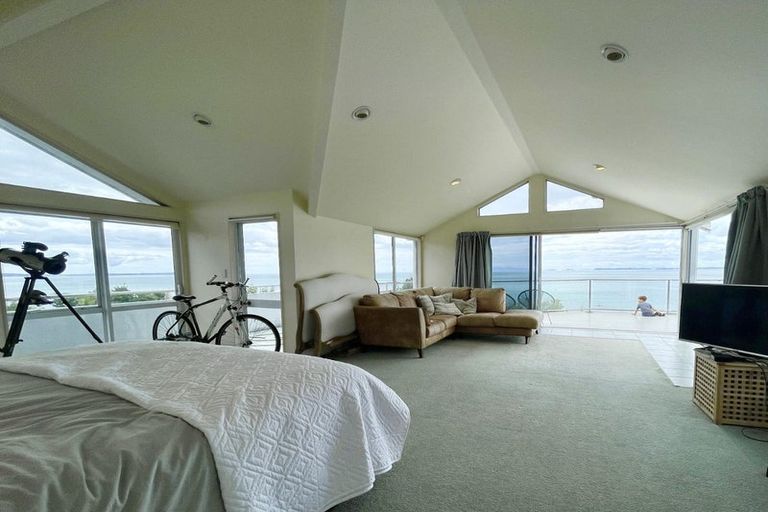 Photo of property in 4 Portal Place, Murrays Bay, Auckland, 0630