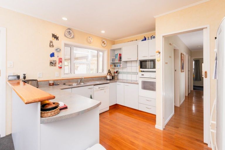Photo of property in 47 Bracken Road, Paparangi, Wellington, 6037