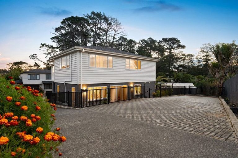 Photo of property in 24 Glendene Avenue, Glendene, Auckland, 0602
