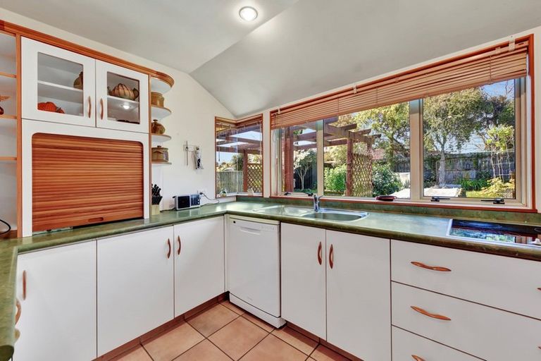 Photo of property in 72 Iwa Street, Mapua, 7005