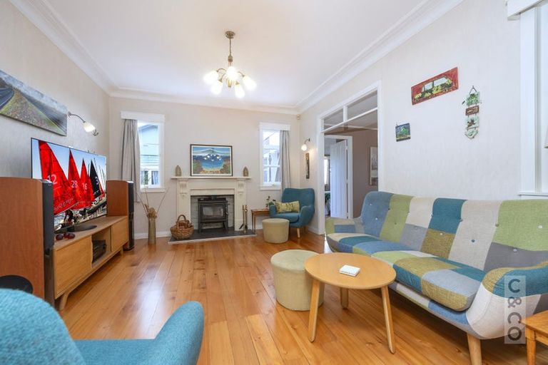 Photo of property in 16 Karaka Street, Helensville, 0800