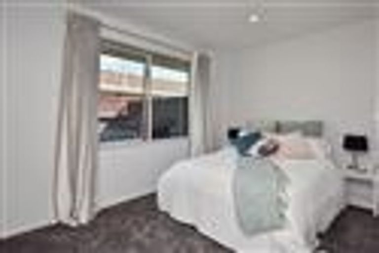 Photo of property in 2/23 Wakelin Place, Redwood, Christchurch, 8051