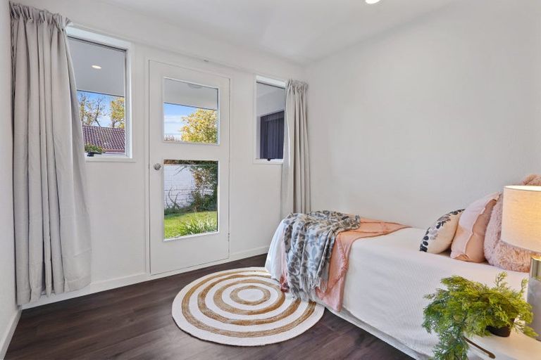 Photo of property in 21 Heaphy Place, Casebrook, Christchurch, 8051