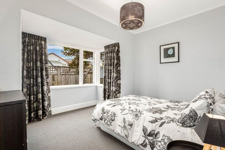 Photo of property in 191 Coutts Street, Rongotai, Wellington, 6022