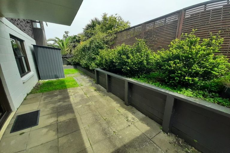 Photo of property in 3/59 Norwood Road, Bayswater, Auckland, 0622