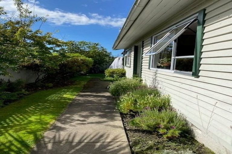 Photo of property in 16 Bank Street, Amberley, 7410