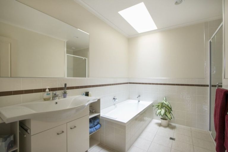 Photo of property in 8 Longmynd Drive, Katikati, 3129