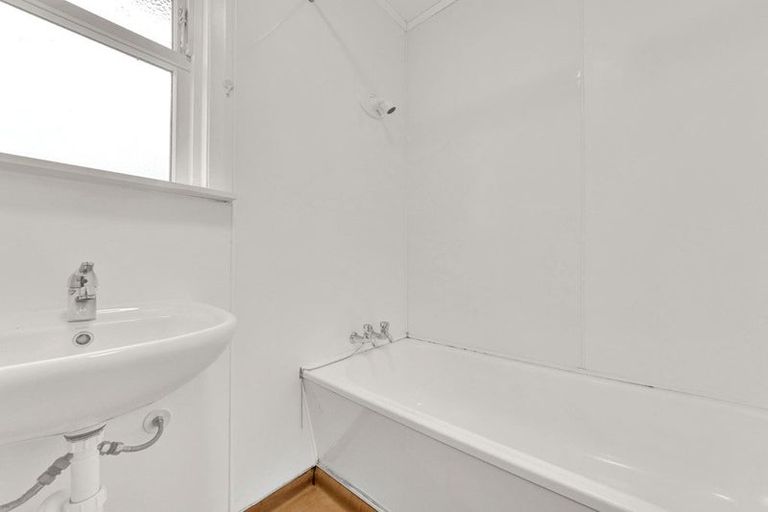 Photo of property in 34 Dunarnan Street, Avonside, Christchurch, 8061