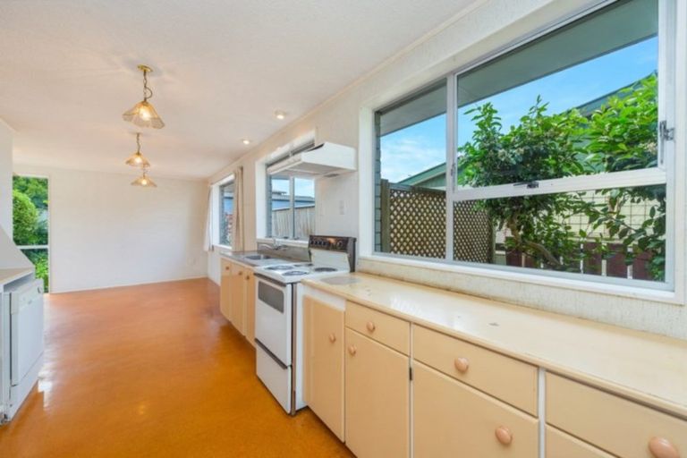 Photo of property in 2 Priscilla Crescent, Melville, Hamilton, 3206