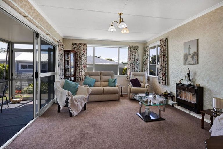 Photo of property in 132 Fairfield Road, Hawera, 4610