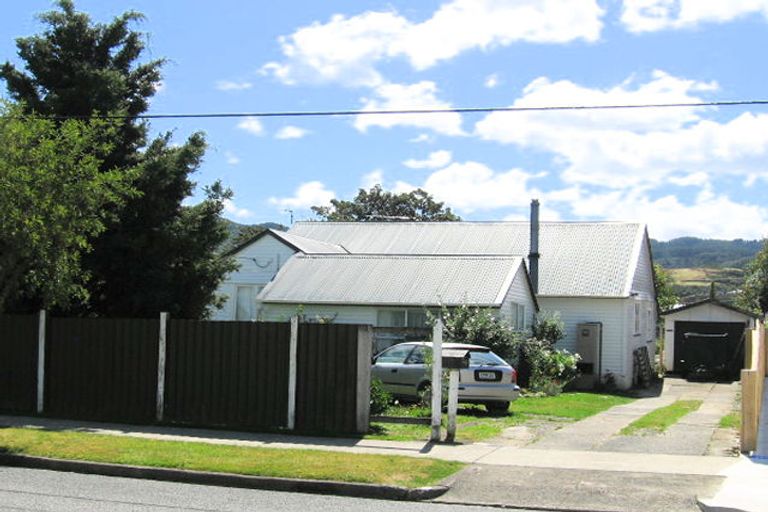 Photo of property in 38 Sheridan Crescent, Trentham, Upper Hutt, 5018