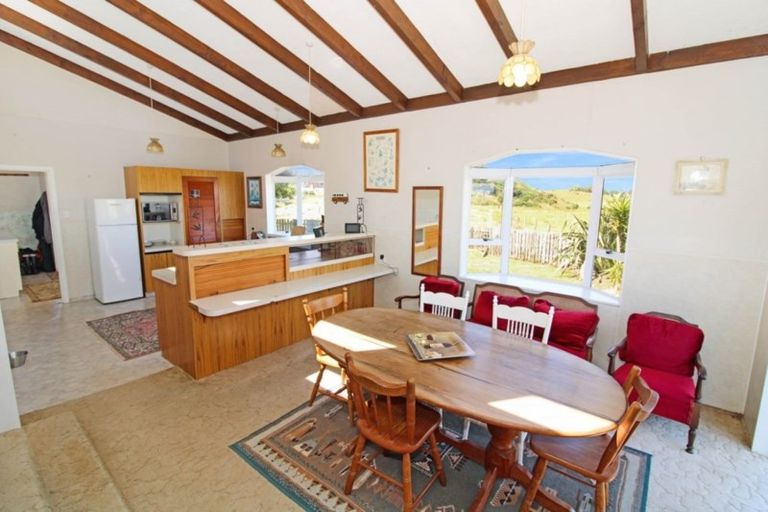 Photo of property in 5 Pungarehu Road, Pungarehu, Opunake, 4685