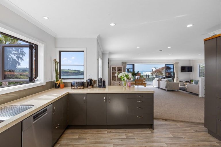 Photo of property in 28 Island View Drive, Gulf Harbour, Whangaparaoa, 0930