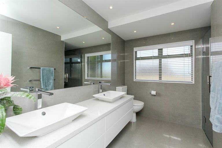 Photo of property in 76a Branch Road, Highlands Park, New Plymouth, 4312