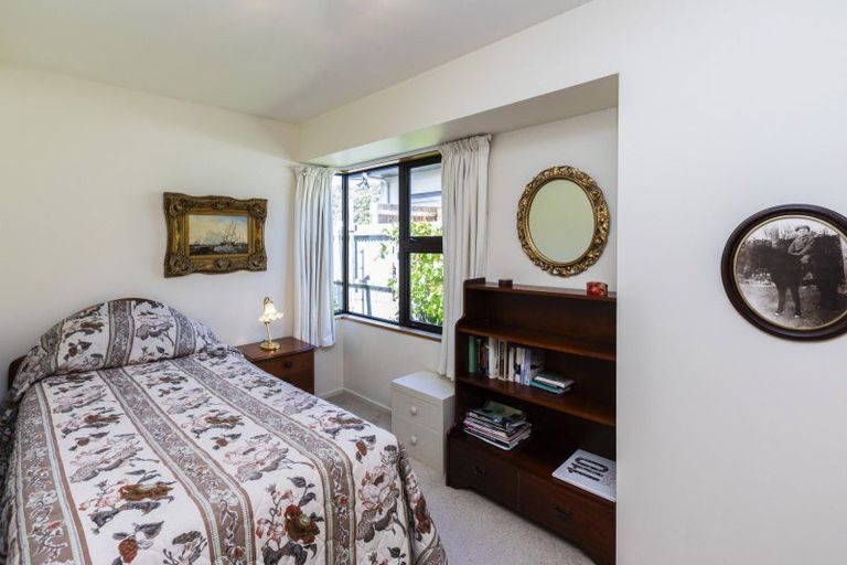 Photo of property in 1b Saint Clio Street, Ilam, Christchurch, 8041