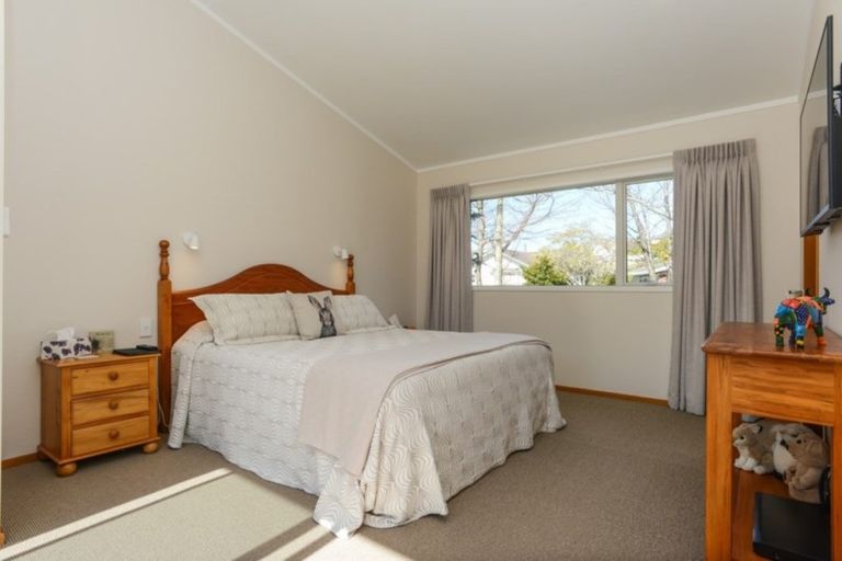 Photo of property in 10 Churchill Drive, Taradale, Napier, 4112