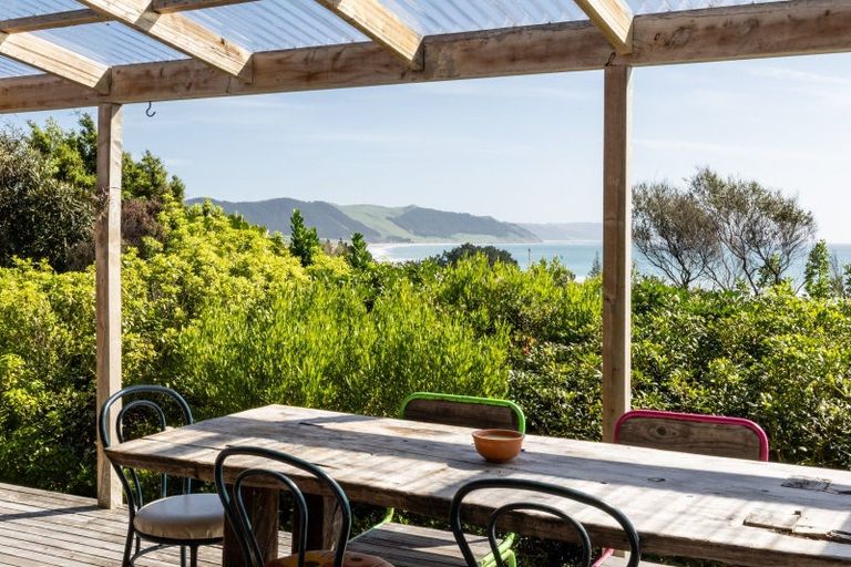 Photo of property in 197 Harper Road, Waimarama, Havelock North, 4294