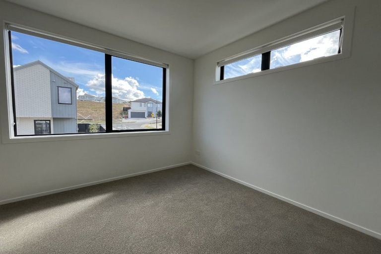 Photo of property in 1/23 Makomako Drive, Orewa, 0931