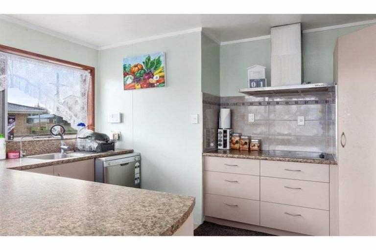 Photo of property in 25 Rata Avenue, Edgecumbe, 3120