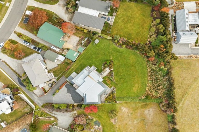Photo of property in 98 Hunter Crescent, Wanaka, 9305
