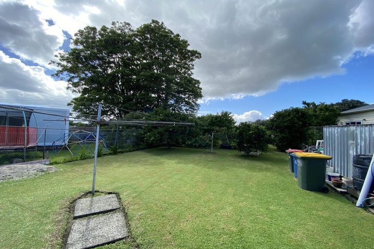Photo of property in 32 Nile Road, Kelston, Auckland, 0602