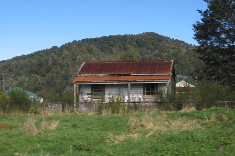 Photo of property in 24 Stafford Street, Blackball, 7804