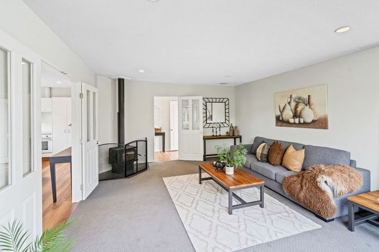 Photo of property in 22 Newnham Terrace, Upper Riccarton, Christchurch, 8041