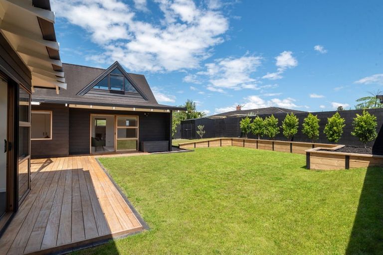 Photo of property in 86 Becroft Drive, Forrest Hill, Auckland, 0620