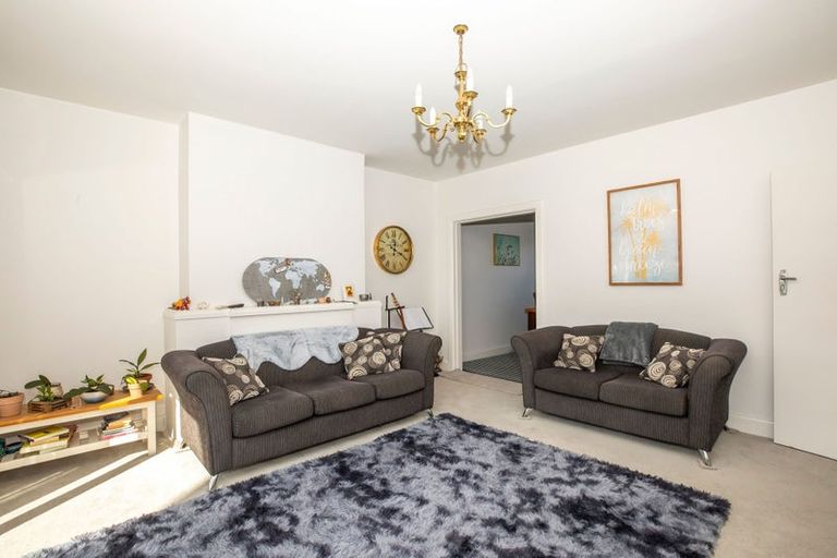 Photo of property in 1-12/48 The Bay Hill, Timaru, 7910