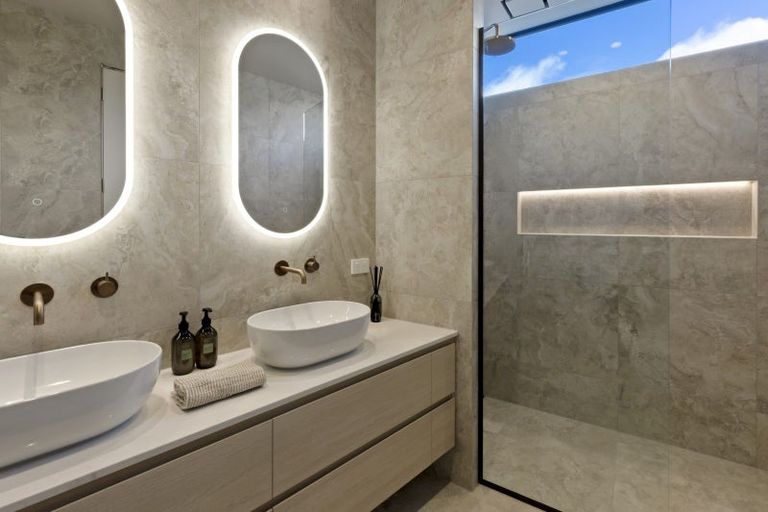 Photo of property in Kawarau Heights, 12 Kawarau Heights Boulevard, Lake Hayes, Queenstown, 9304