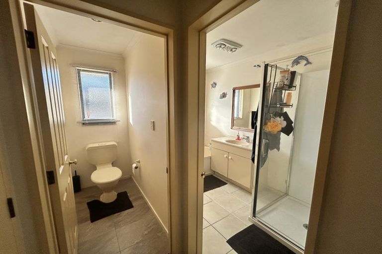 Photo of property in 15 Caragh Place, East Tamaki, Auckland, 2016