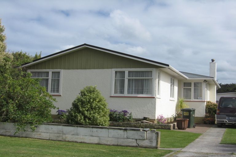 Photo of property in 34 Selwyn Crescent, College Estate, Whanganui, 4500