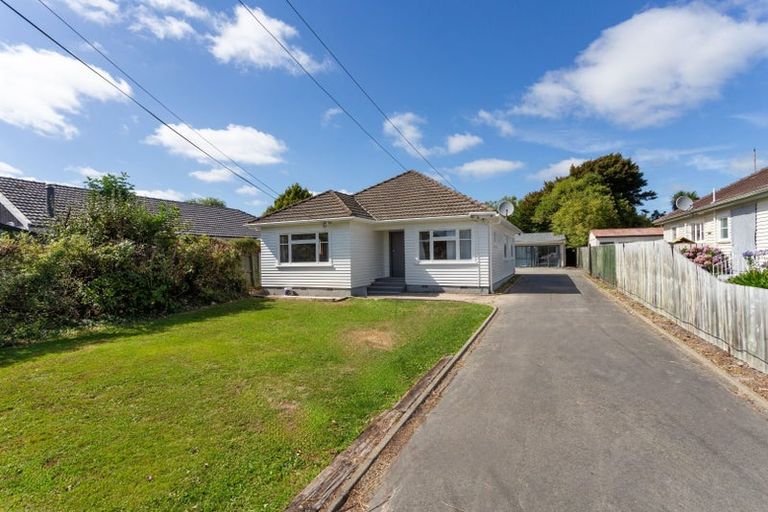 Photo of property in 100 Suva Street, Upper Riccarton, Christchurch, 8041