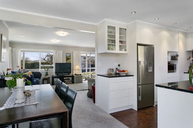 Photo of property in 4 Richmond Avenue, Richmond Heights, Taupo, 3330