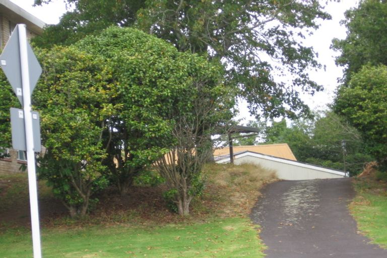 Photo of property in 2 Alberton Avenue, Mount Albert, Auckland, 1025