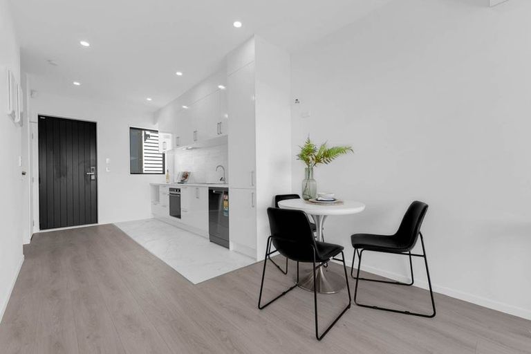 Photo of property in 22/17 Barneys Farm Road, Clendon Park, Auckland, 2103