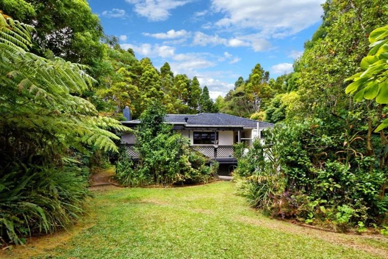 Photo of property in 357 Titirangi Road, Titirangi, Auckland, 0604