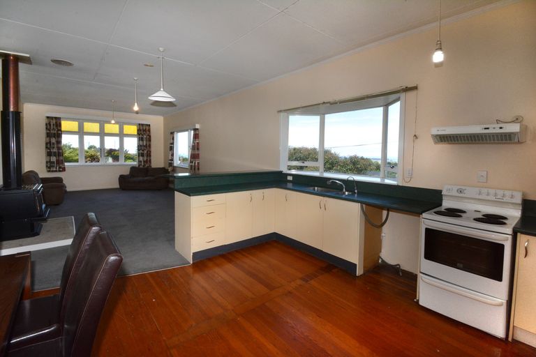 Photo of property in 5 Salmond Street, Halfway Bush, Dunedin, 9010