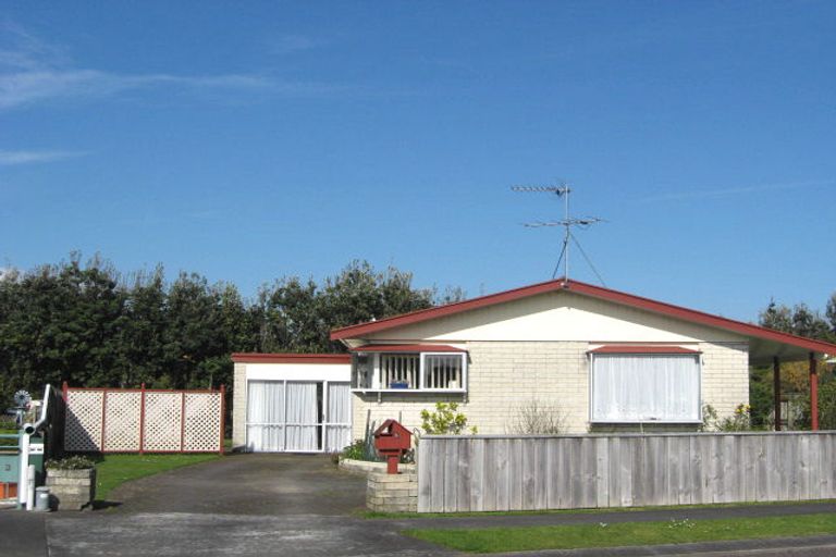 Photo of property in 5 Keats Place, Whalers Gate, New Plymouth, 4310